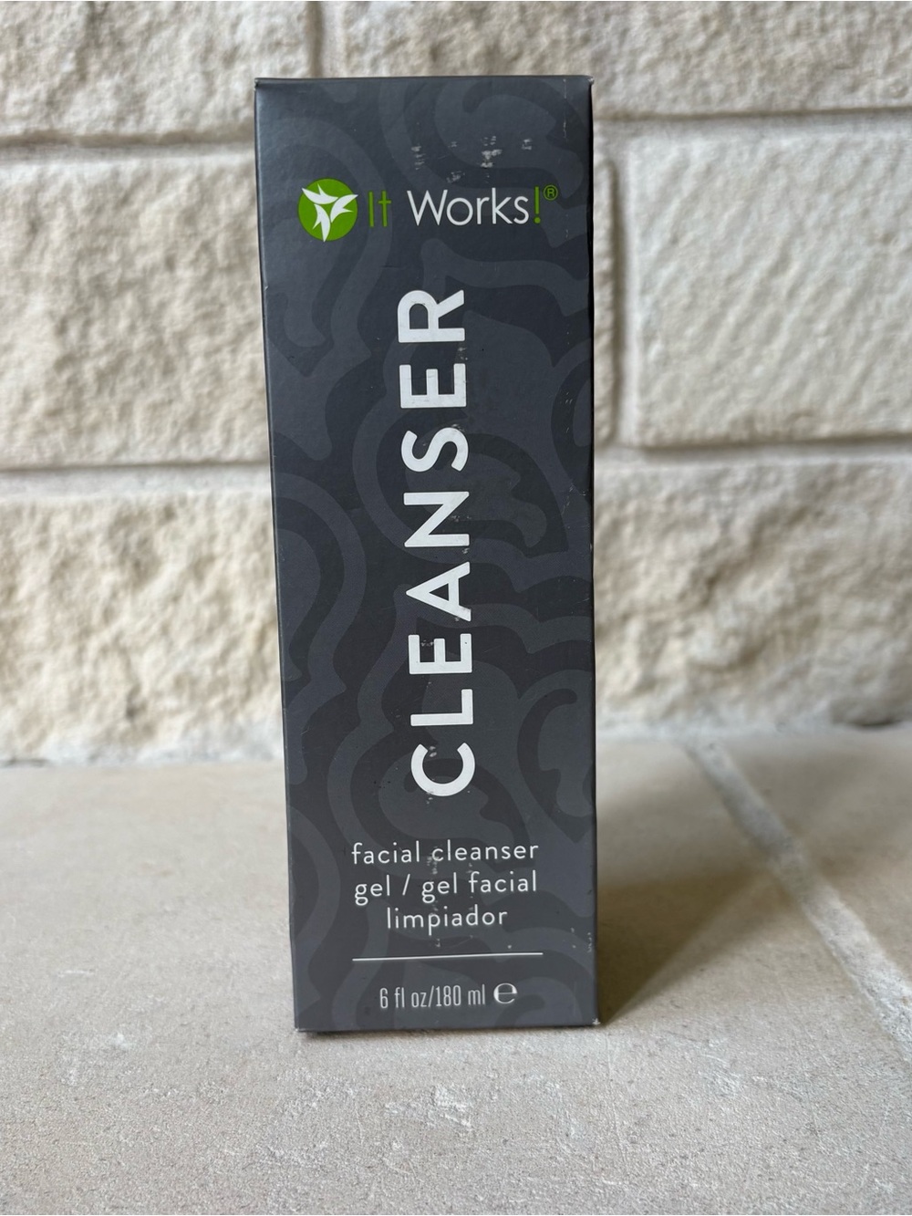 It Works! Facial Cleanser Gel 6 fl oz/180 ml  New Sealed